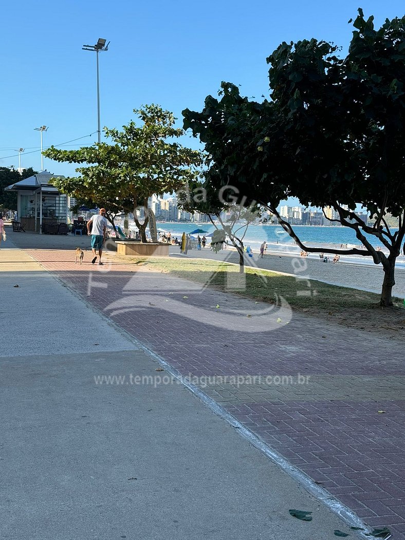 Beira Mar, Luxo, 4 Quartos sendo 3 Suítes, 2 Gar.